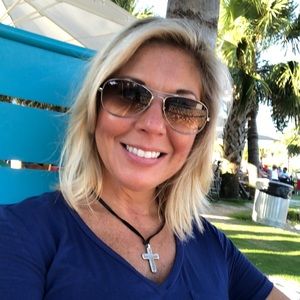 Meet your Posher, Stacey